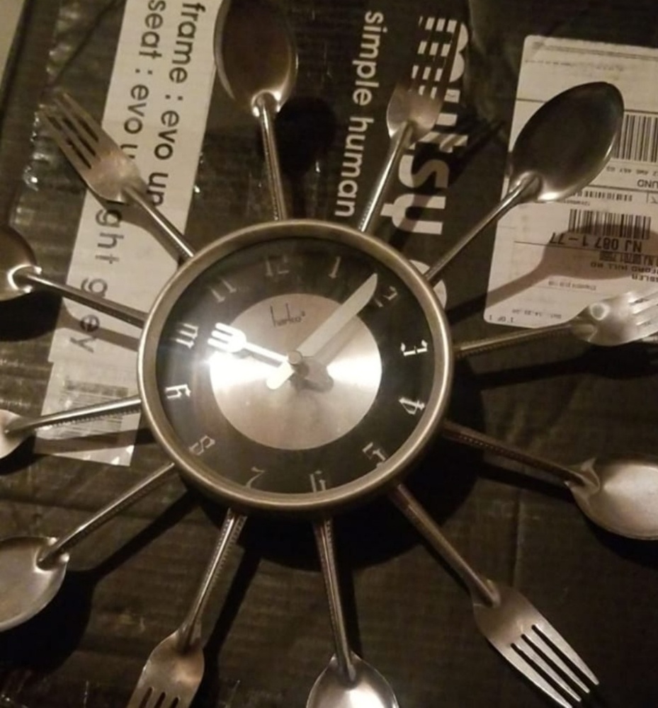 Dinette clock